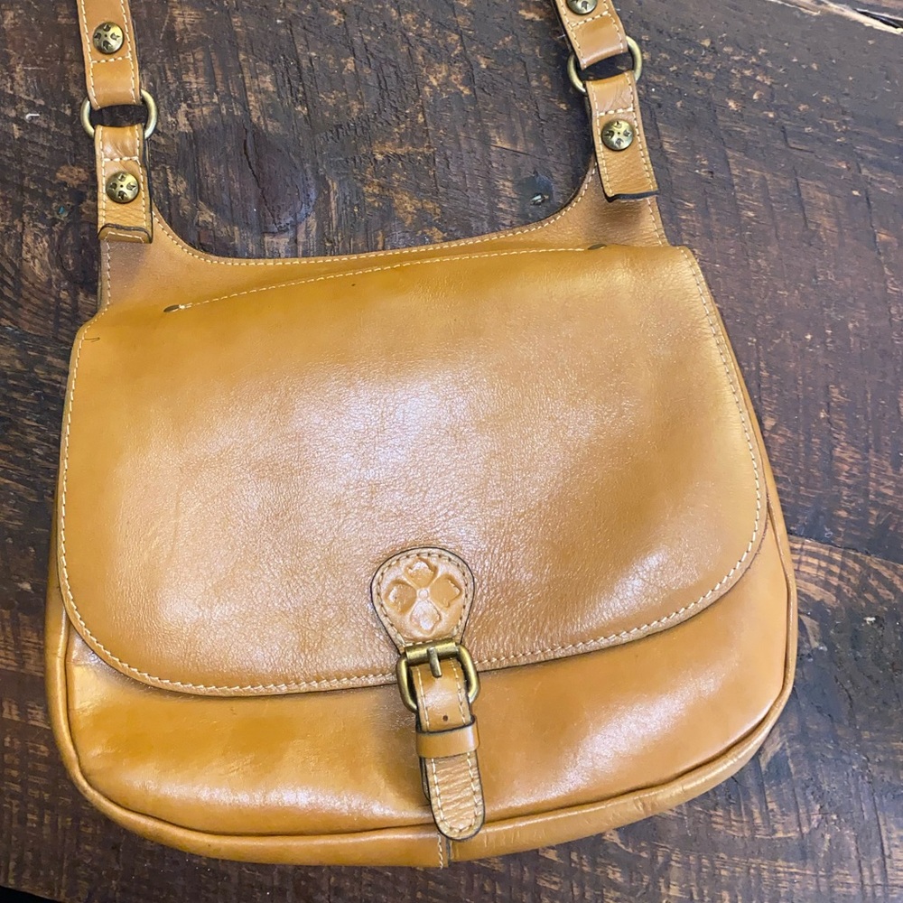 Patricia Nash London Saddle Bag